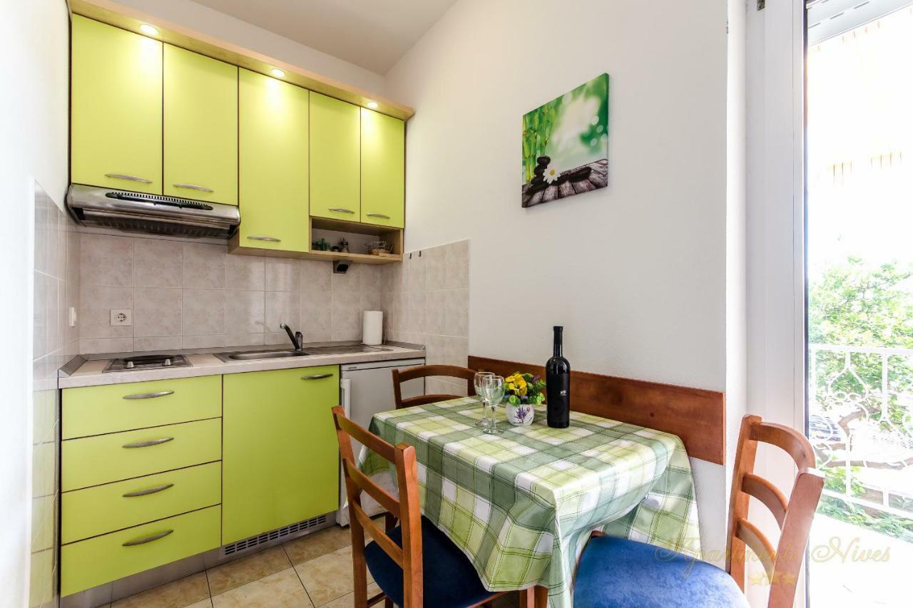 Apartments Nives Suhi Potok イェセニツェ エクステリア 写真