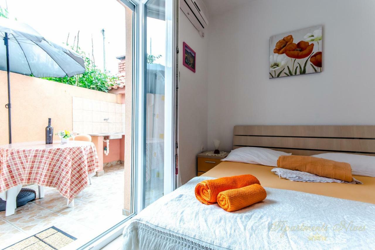 Apartments Nives Suhi Potok イェセニツェ エクステリア 写真
