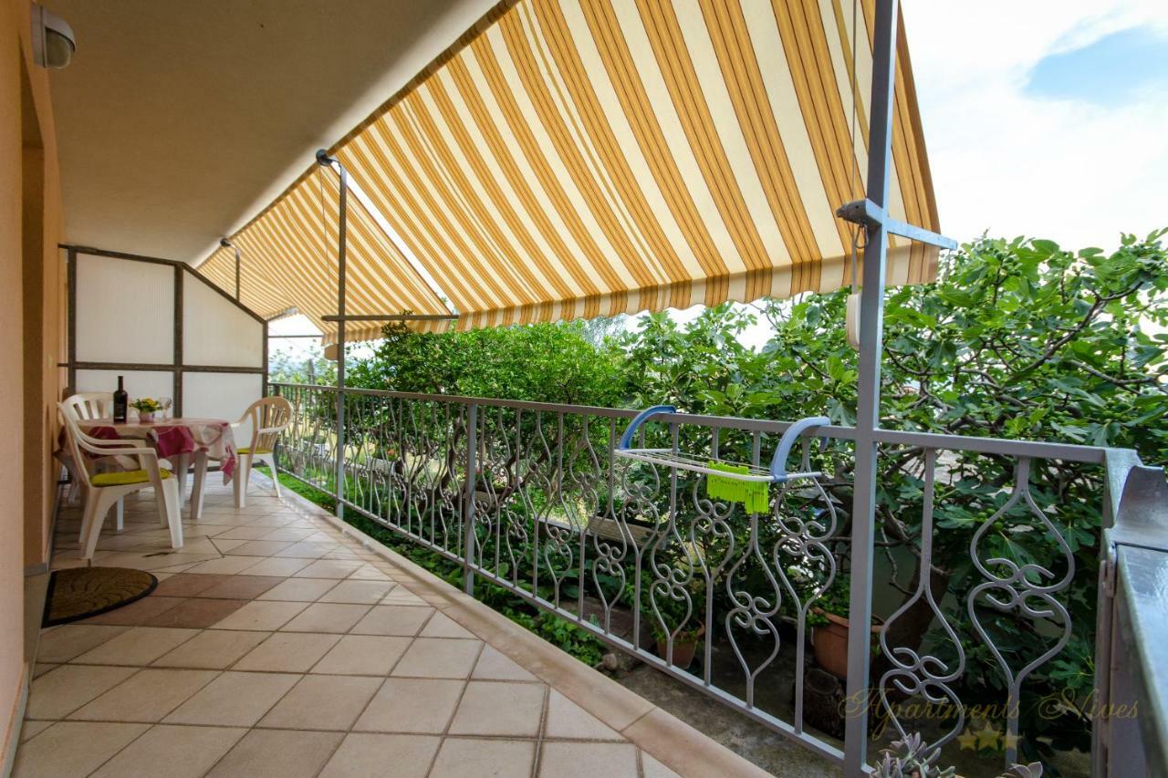 Apartments Nives Suhi Potok イェセニツェ エクステリア 写真