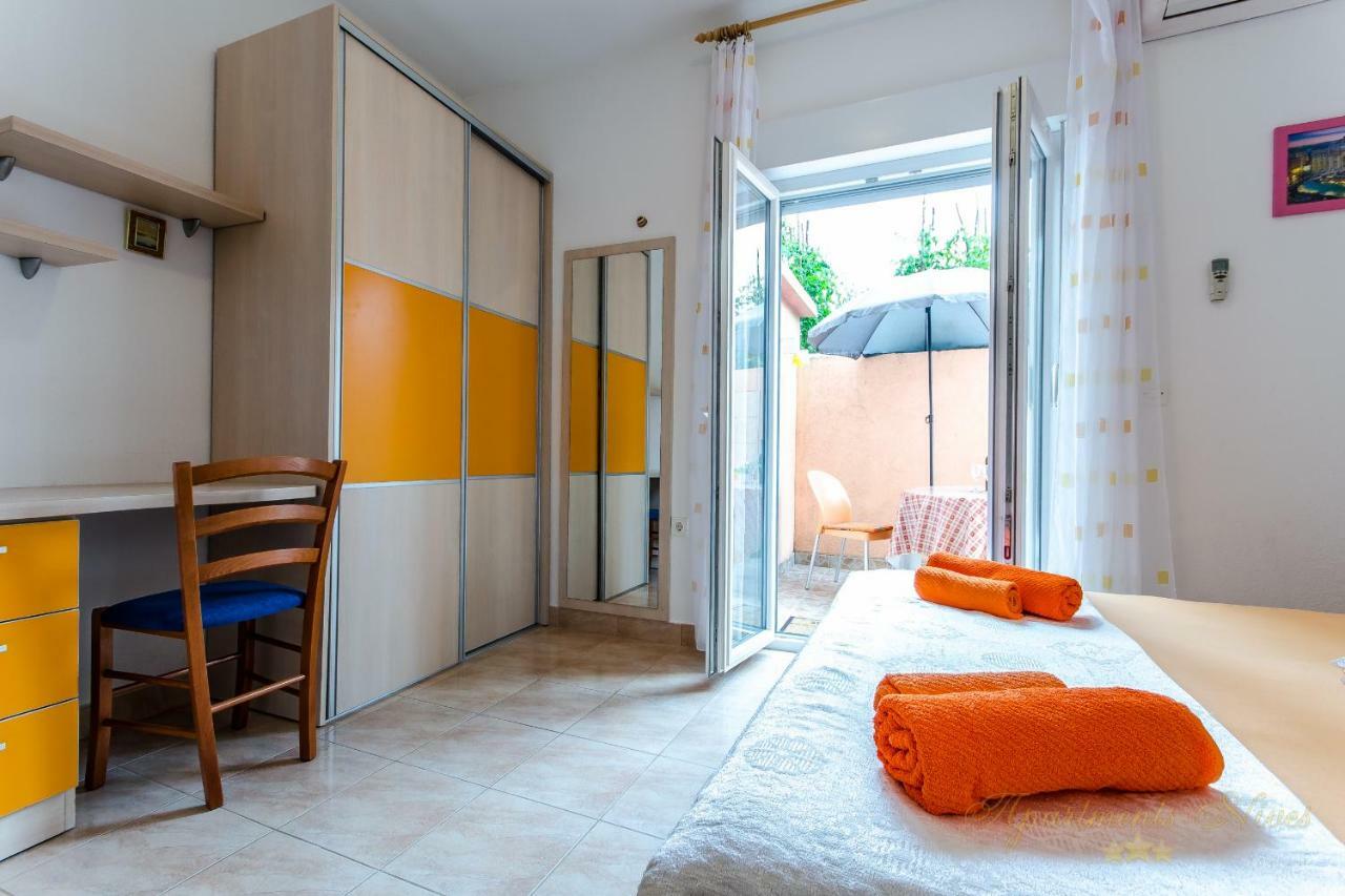 Apartments Nives Suhi Potok イェセニツェ エクステリア 写真